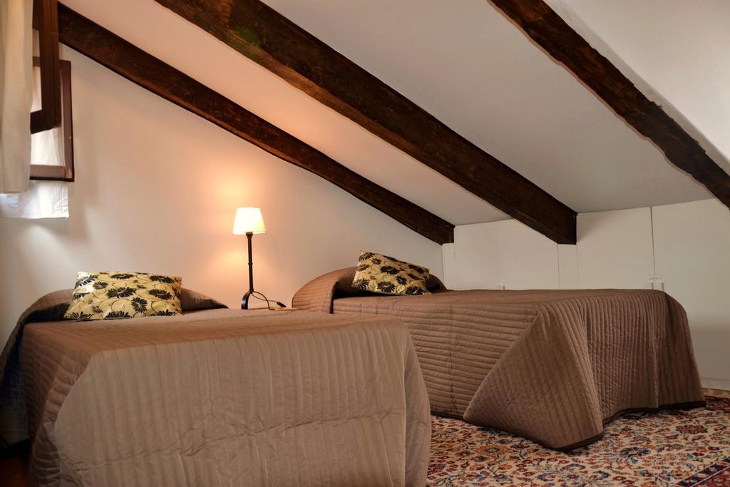 Ferienwohnung Attico San Marco Venedig Zimmer foto