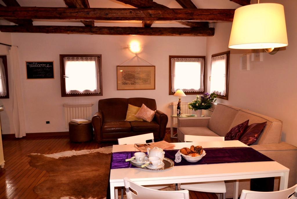 Ferienwohnung Attico San Marco Venedig Zimmer foto